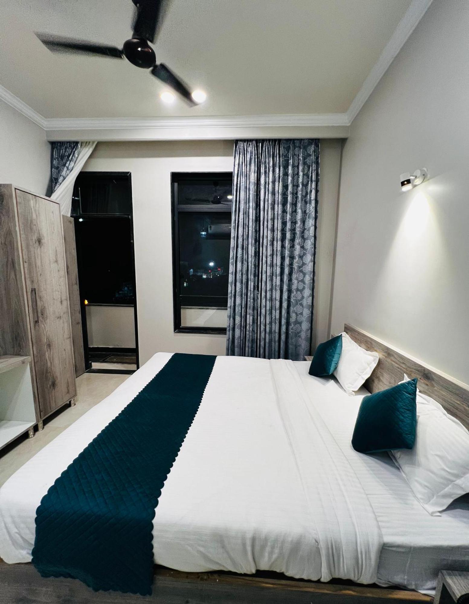The Tri Arrow Hotel Khatu Exterior photo