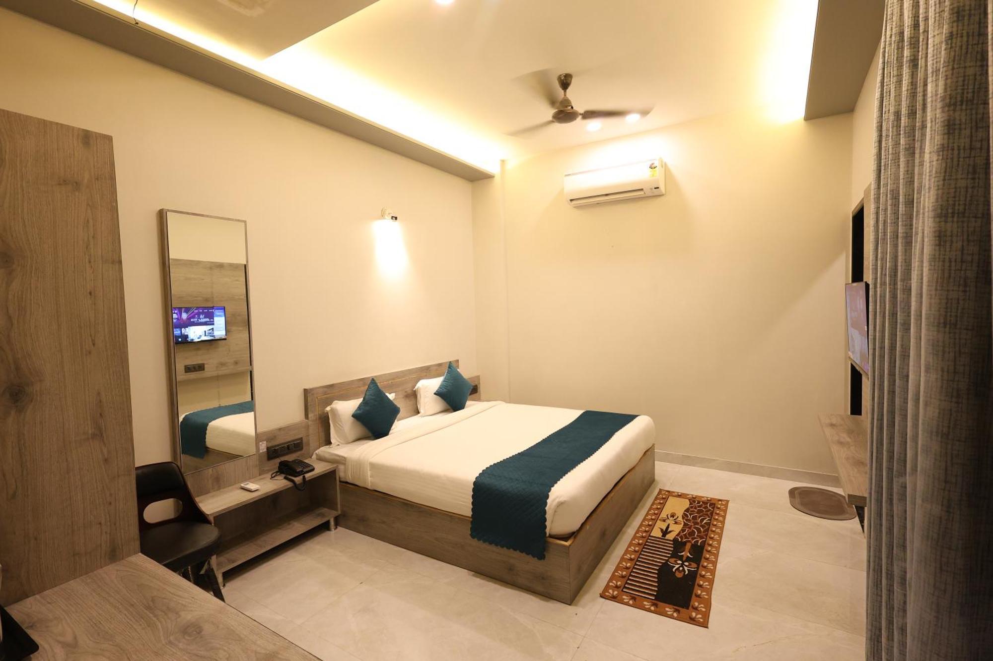 The Tri Arrow Hotel Khatu Exterior photo